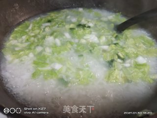 香肠白菜粥的做法步骤：3