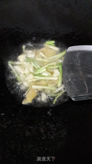莲藕炒肉片的做法步骤：4