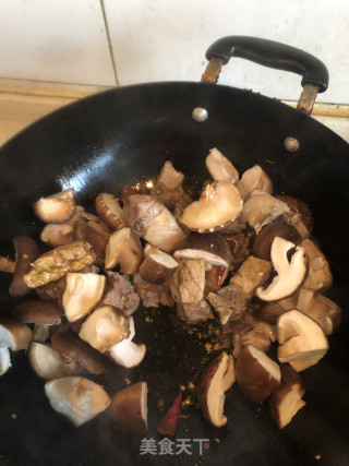 胡萝卜烧排骨的做法步骤：8