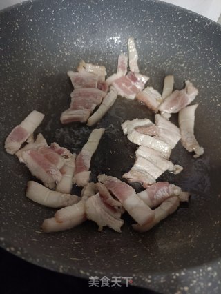 尖椒炒肉盖面的做法步骤：5