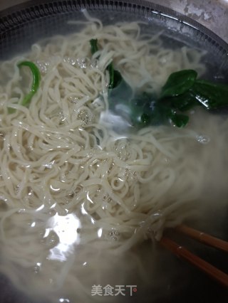 尖椒炒肉盖面的做法步骤：15