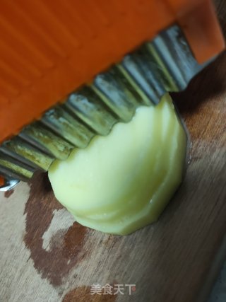 青虾琅琊土豆条的做法步骤：4