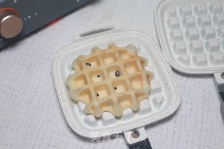 蜜红豆奶香华夫饼的做法步骤：10