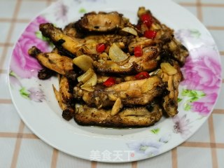 蒜香鸡翅的做法步骤：10