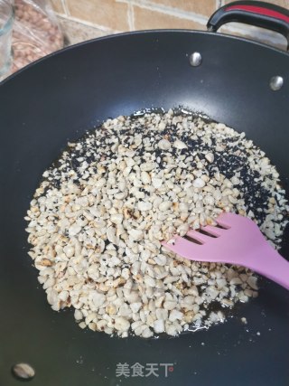 芝麻花生糖的做法步骤：12