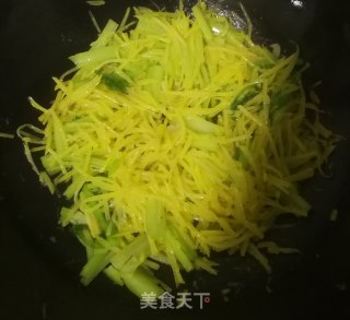 芹菜土豆丝的做法步骤：5