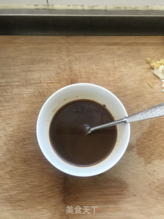 酱爆桃仁鸡丁的做法步骤：3