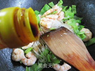 青椒虾仁炒铁棍山药粉条的做法步骤：10