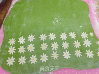 小雏菊馒头的做法步骤：7