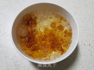 桃胶炖牛奶的做法步骤：2
