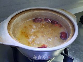 桃胶炖牛奶的做法步骤：7
