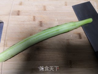 凉拌黄瓜的做法步骤：1