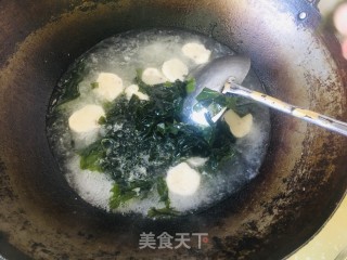 海菜鱼丸汤的做法步骤：6
