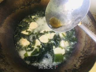 海菜鱼丸汤的做法步骤：7