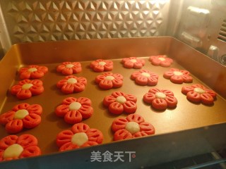 送你一朵小红花曲奇饼干的做法步骤：15