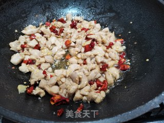 辣子鸡丁的做法步骤：7
