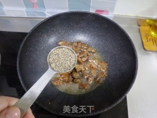 黑椒蒜子牛肉粒❤️香辣鲜香❗️年夜菜宴客菜的做法步骤：9