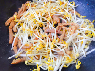 烙春饼及配菜的做法步骤：11