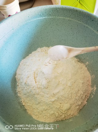 烙春饼  摆春盘  热热闹闹迎接立春的做法步骤：1