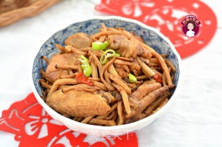 小鸡炖蘑菇的做法步骤：10