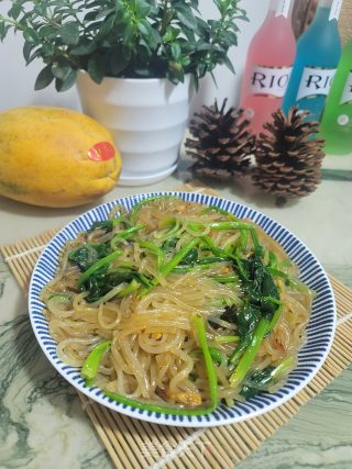 老干妈拌菠菜粉条的做法步骤：6