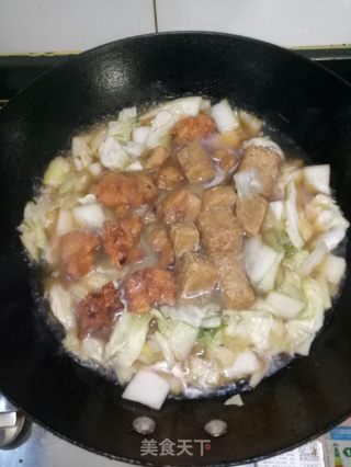 白菜豆腐炖肉丸的做法步骤：4