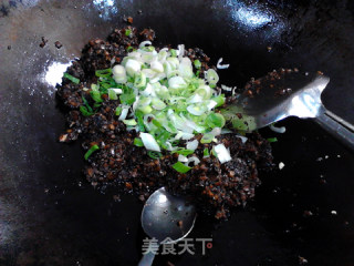 酱香三菇素馅黑米饼的做法步骤：11