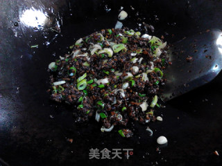 酱香三菇素馅黑米饼的做法步骤：12