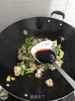 辣炒小鸡腿的做法步骤：6