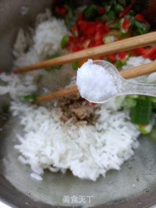 米饭鹅蛋饼的做法步骤：4