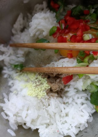 米饭鹅蛋饼的做法步骤：5