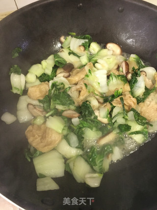 青菜香菇油面筋的做法步骤：5
