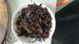 好吃的梅干菜炒扣肉！的做法步骤：4