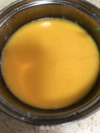 鸡蛋炒粉丝包菜的做法步骤：3