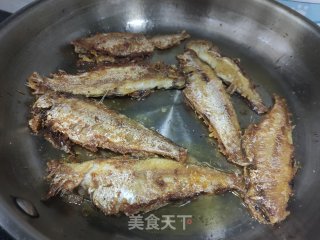 香煎刺鱼的做法步骤：8