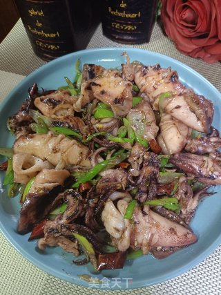 大葱炒海兔的做法步骤：8