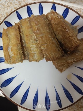 香酥带鱼的做法步骤：5
