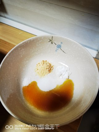 炝拌干豆腐丝的做法步骤：3
