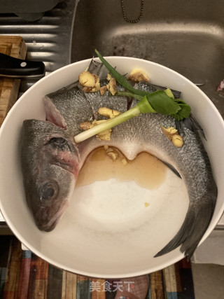豆腐炖鱼的做法步骤：3