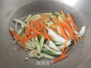 炒年糕的做法步骤：3