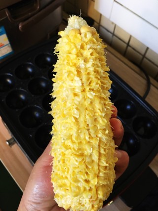 玉米丸子的做法步骤：2