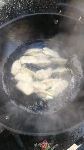 香菇鲜肉饺子的做法步骤：3