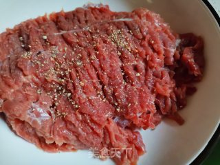 香煎牛排的做法步骤：3