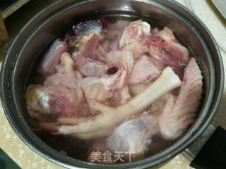 鲜香炖土鸡的做法步骤：3