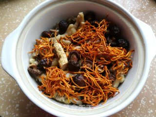 鲜香炖土鸡的做法步骤：6