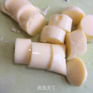 高汤烧菌菇豆腐的做法步骤：2