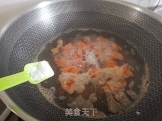 西红柿紫菜蛋花汤的做法步骤：5