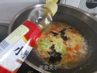 西红柿紫菜蛋花汤的做法步骤：9