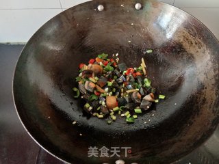 香辣皮蛋的做法步骤：6