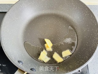汤鲜味美的鱼头豆腐汤的做法步骤：2